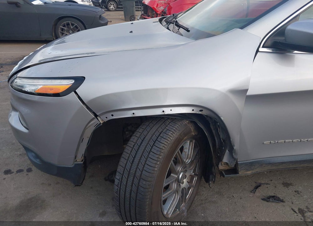 2017 JEEP CHEROKEE VIN: 1C4PJLDB6HW526697