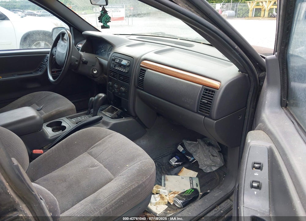 1999 JEEP GRAND CHEROKEE LAREDO VIN: 1J4GW58S0XC524798