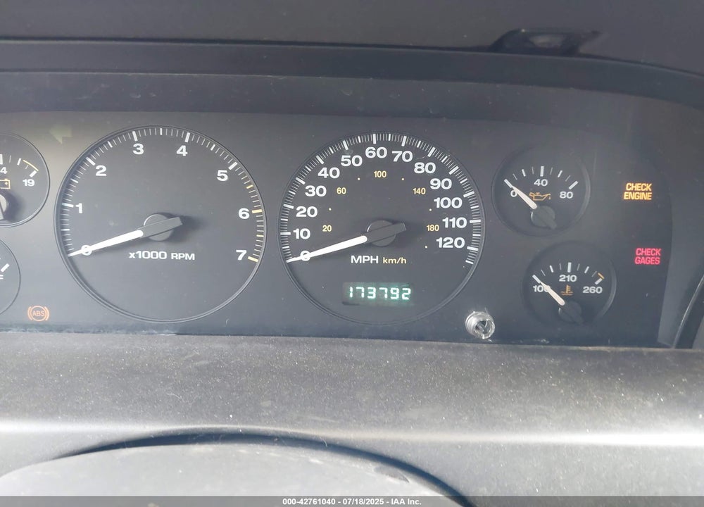 1999 JEEP GRAND CHEROKEE LAREDO VIN: 1J4GW58S0XC524798