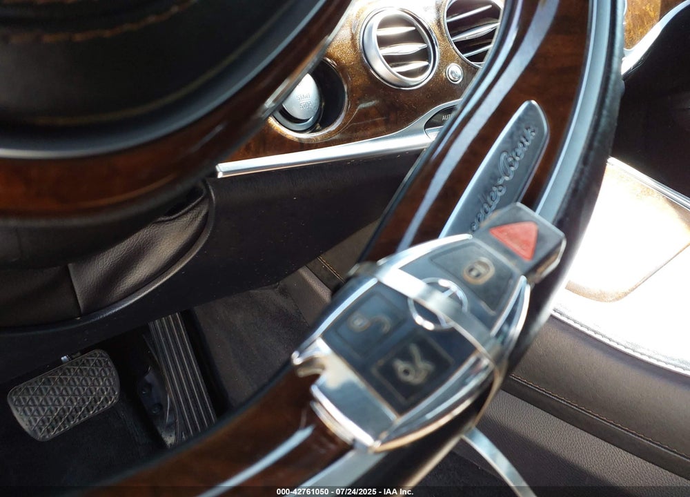 2016 MERCEDES-BENZ S CLASS VIN: WDDUG8FB6GA255136