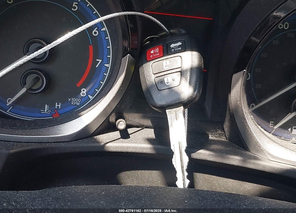 2014 TOYOTA COROLLA VIN: 5YFBURHE8EP052037