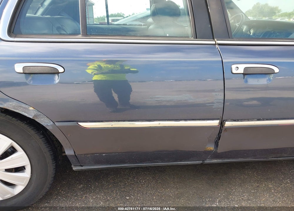 1998 MERCURY GRAND MARQUIS VIN: 2MEFM75W8WX619197