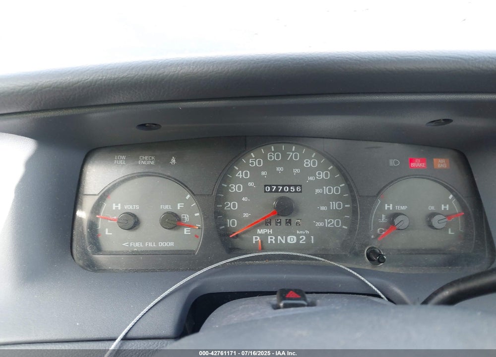 1998 MERCURY GRAND MARQUIS VIN: 2MEFM75W8WX619197