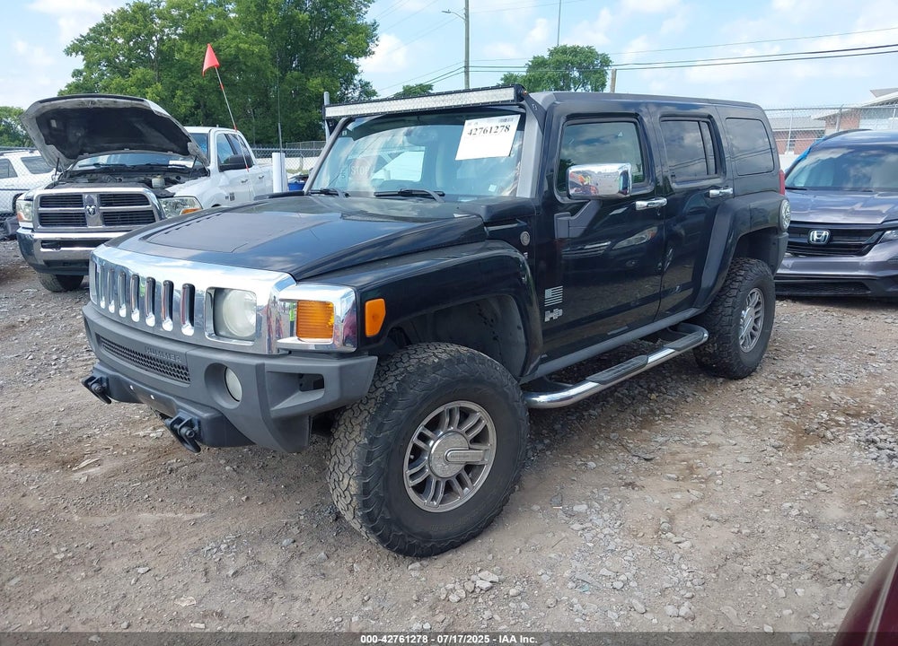 2007 HUMMER H3 VIN: 5GTDN13E378227493