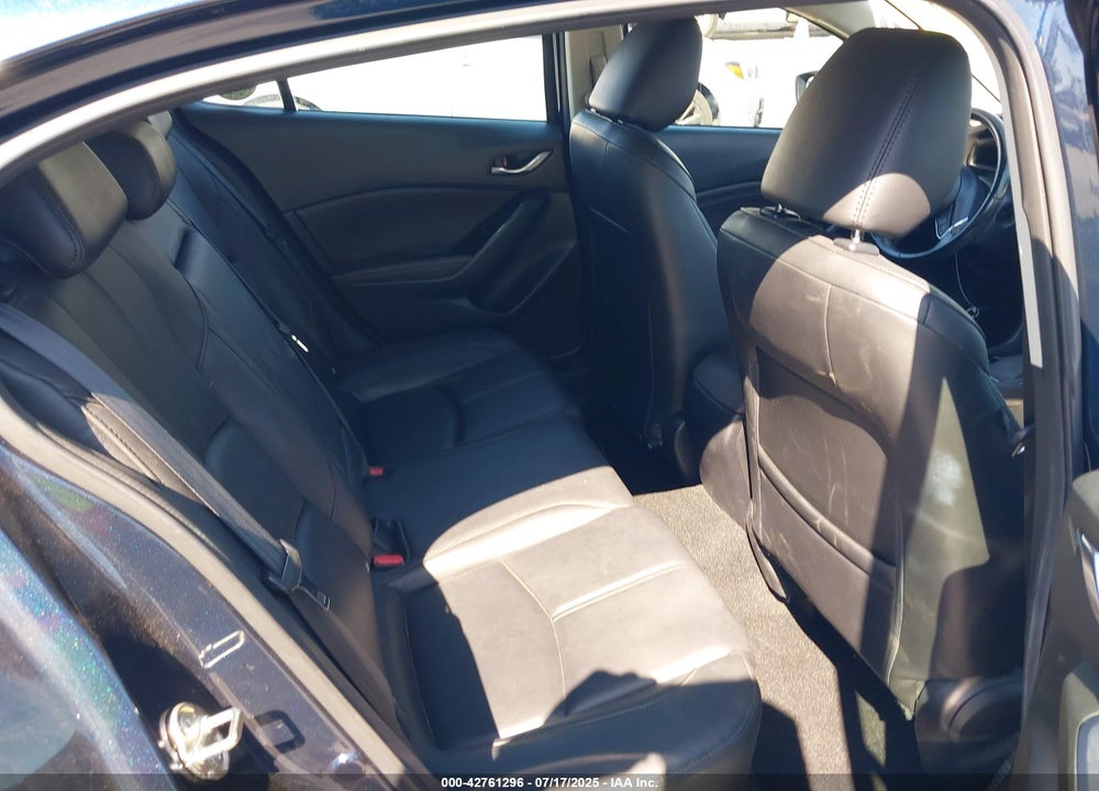 2017 MAZDA 3 VIN: 3MZBN1L77HM140562