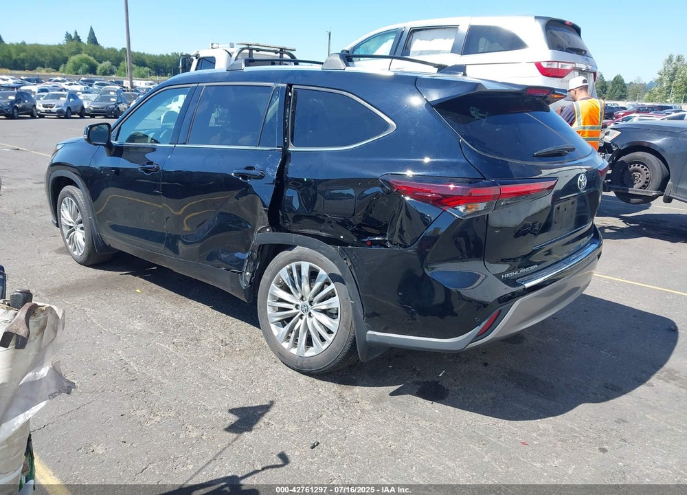 2024 TOYOTA HIGHLANDER VIN: 5TDKDRBH5RS529829