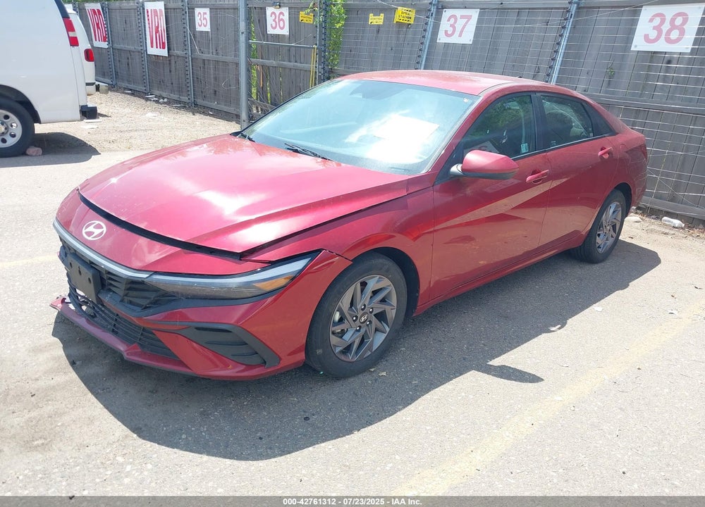 2024 HYUNDAI ELANTRA VIN: KMHLM4DG3RU653519