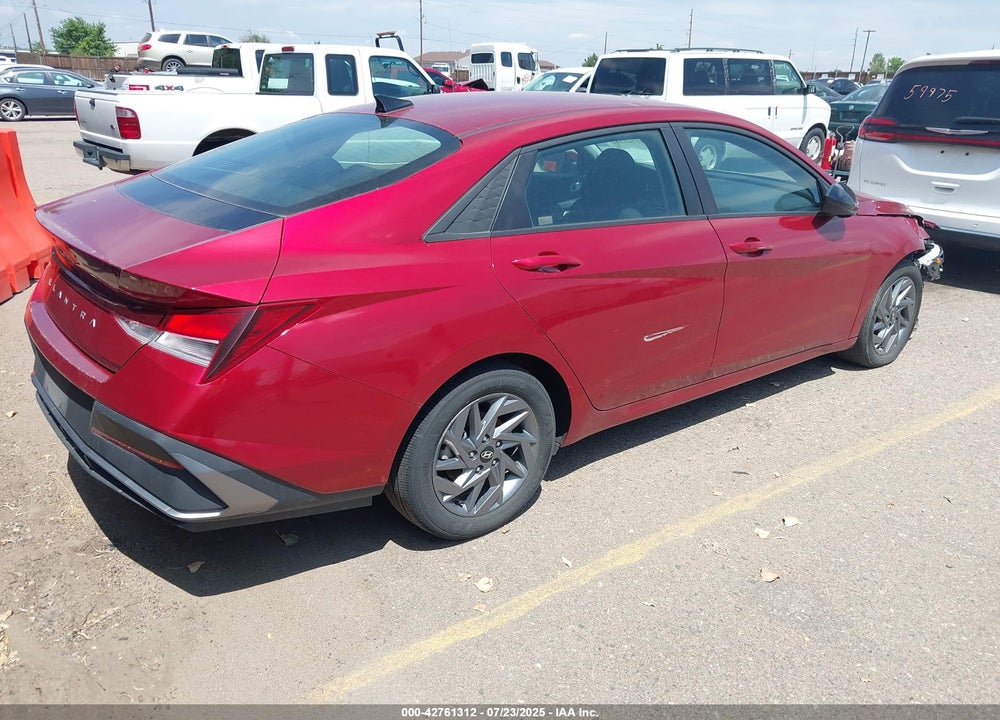 2024 HYUNDAI ELANTRA VIN: KMHLM4DG3RU653519