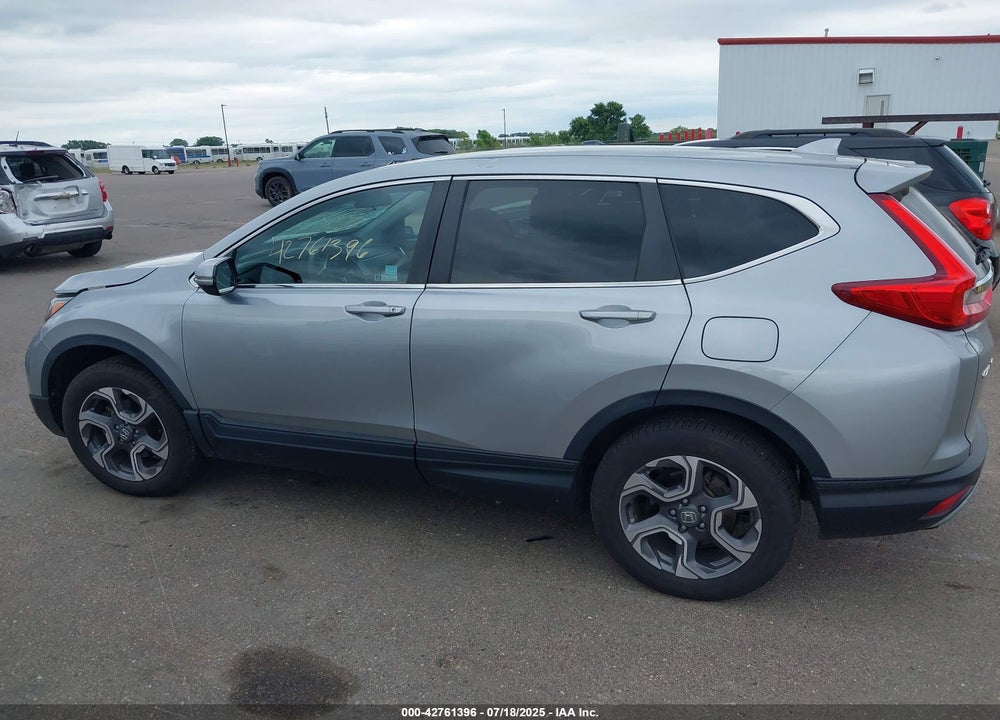 2018 HONDA CR-V VIN: 7FARW2H57JE094791