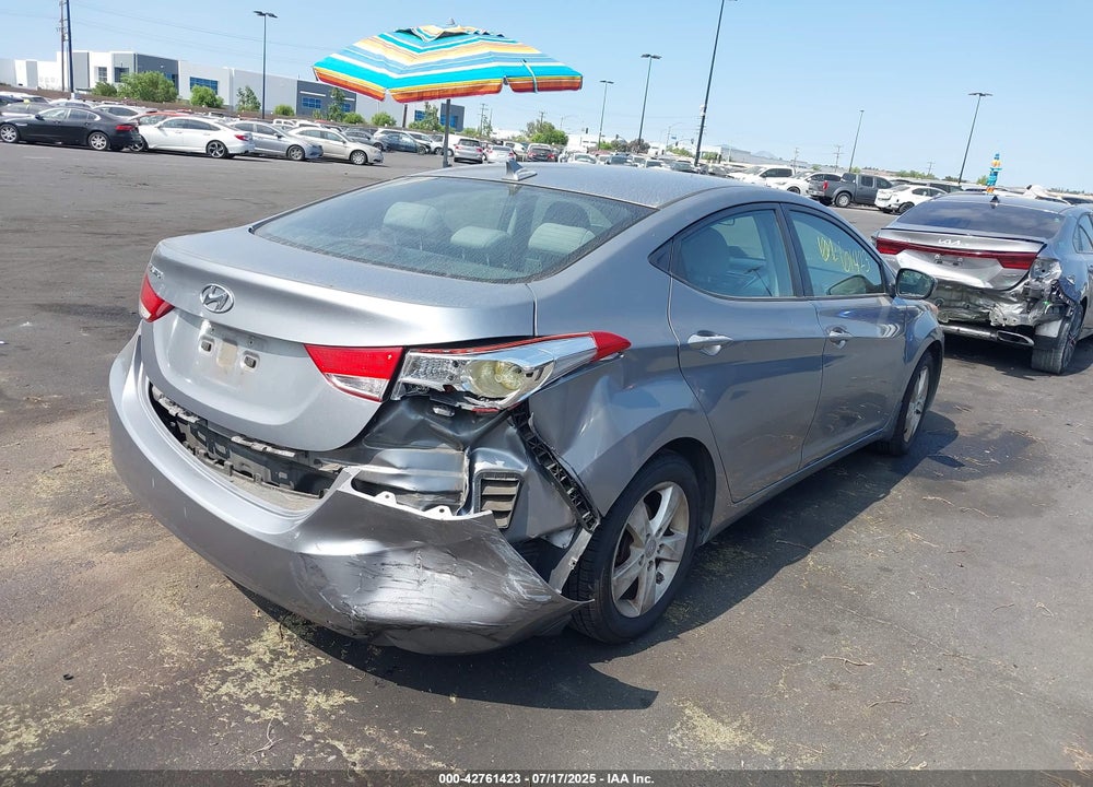 2013 HYUNDAI ELANTRA GLS VIN: KMHDH4AE4DU938041