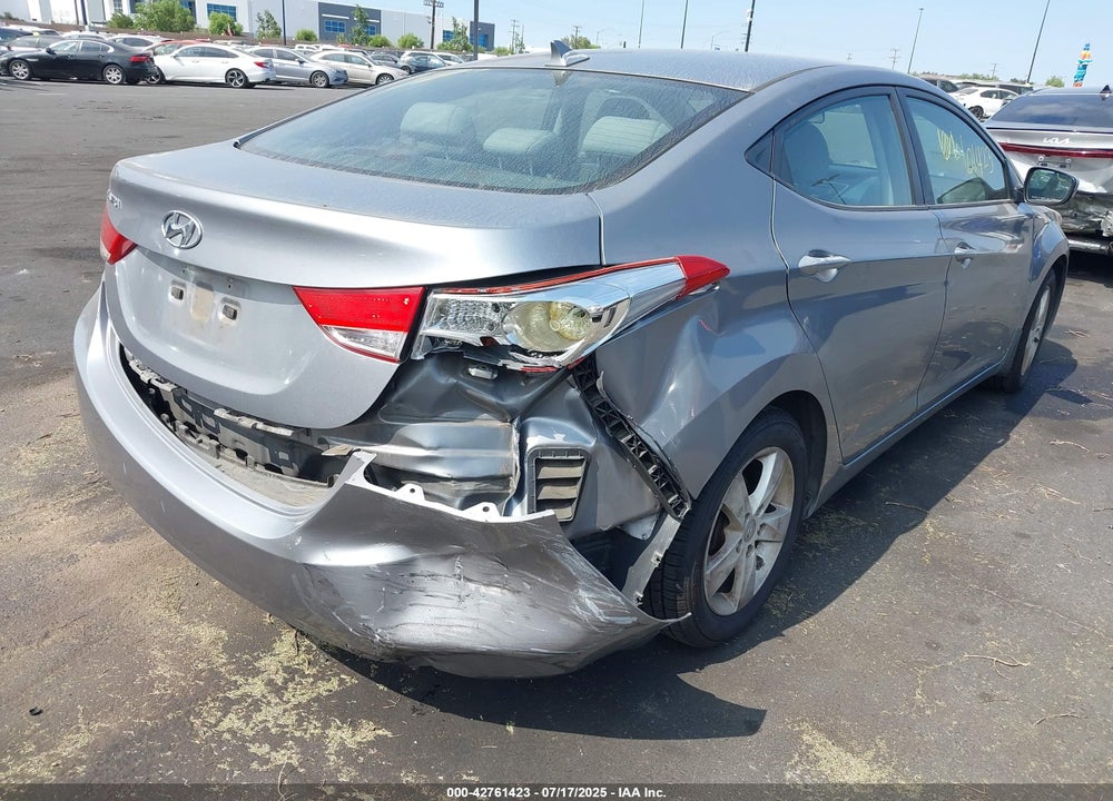2013 HYUNDAI ELANTRA GLS VIN: KMHDH4AE4DU938041