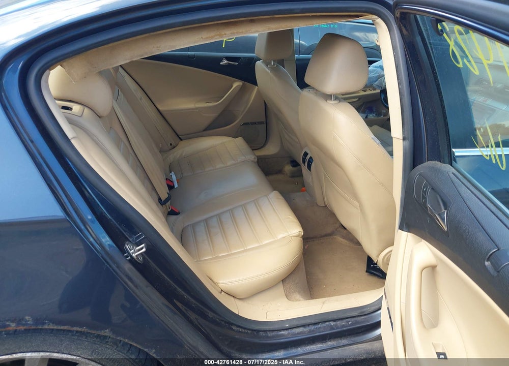 2008 VOLKSWAGEN PASSAT VIN: WVWDU73C78E053569