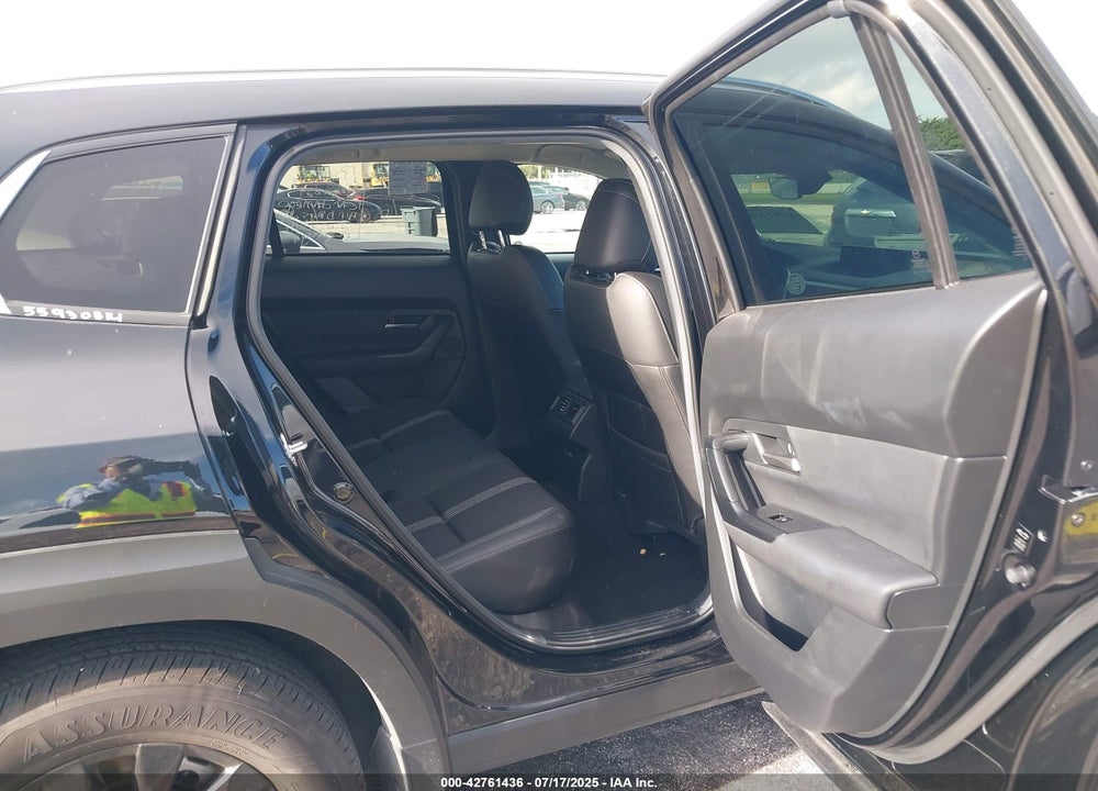 2025 MAZDA CX-50 2.5 S PREFERRED PACKAGE VIN: 7MMVABBM2SN323440