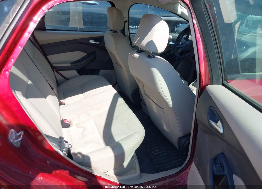2015 FORD FOCUS VIN: 1FADP3F25FL230492