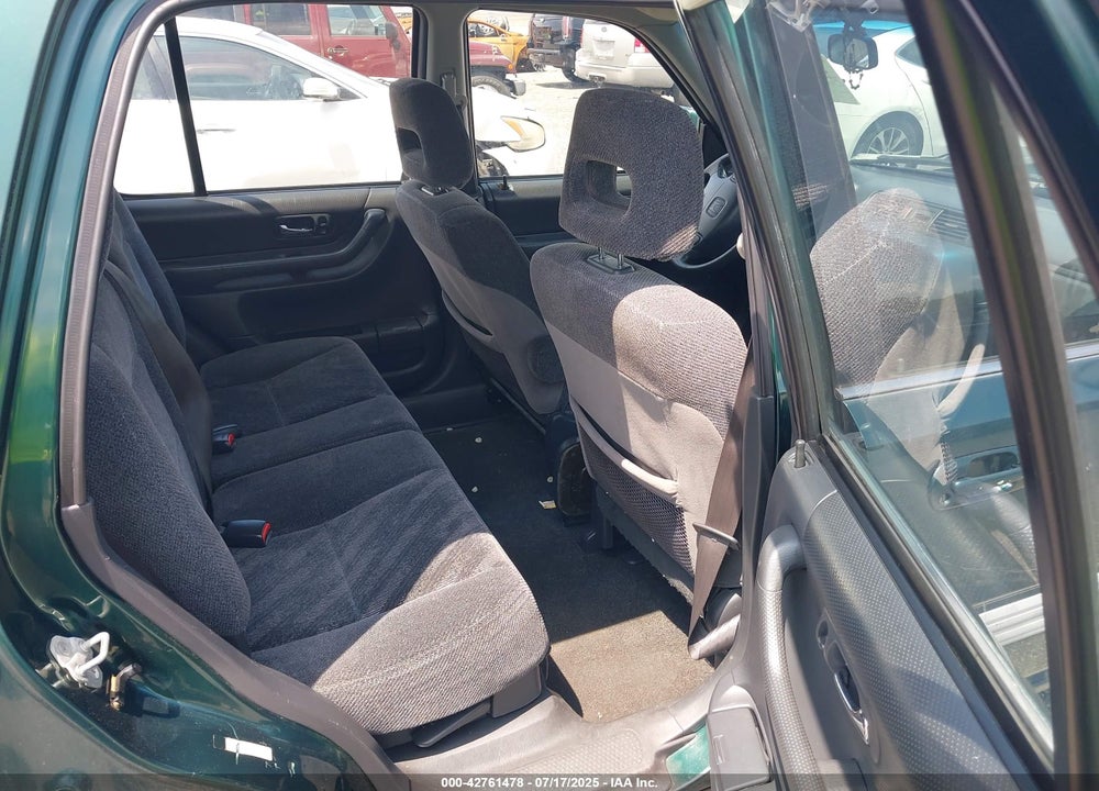 1999 HONDA CR-V VIN: JHLRD1863XC069299