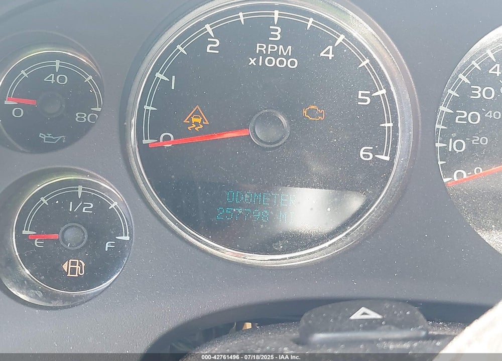 2008 CHEVROLET SUBURBAN 1500 VIN: 1GNFK16308R112310