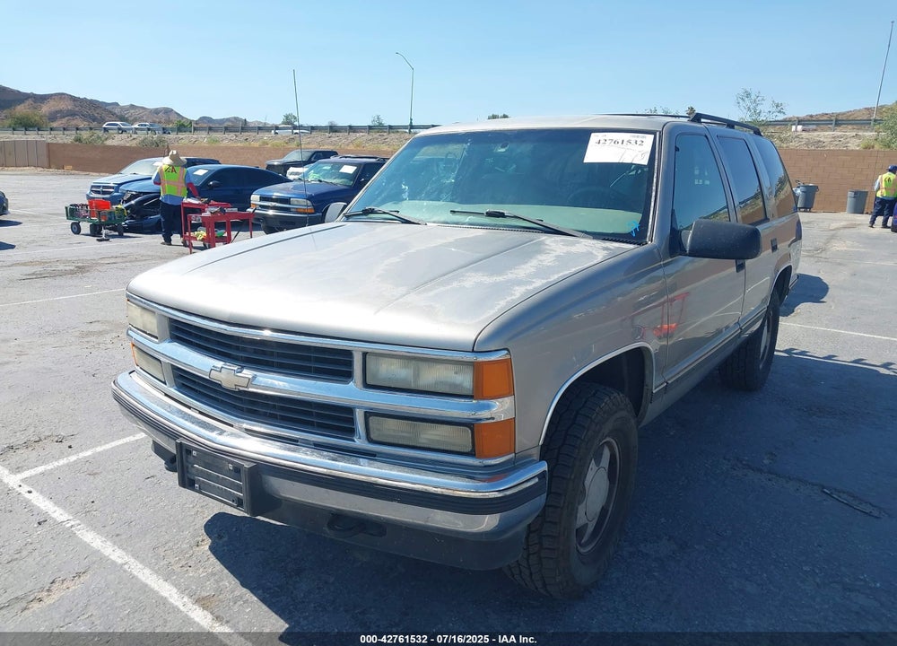1999 CHEVROLET TAHOE LS VIN: 1GNEK13R0XJ528438