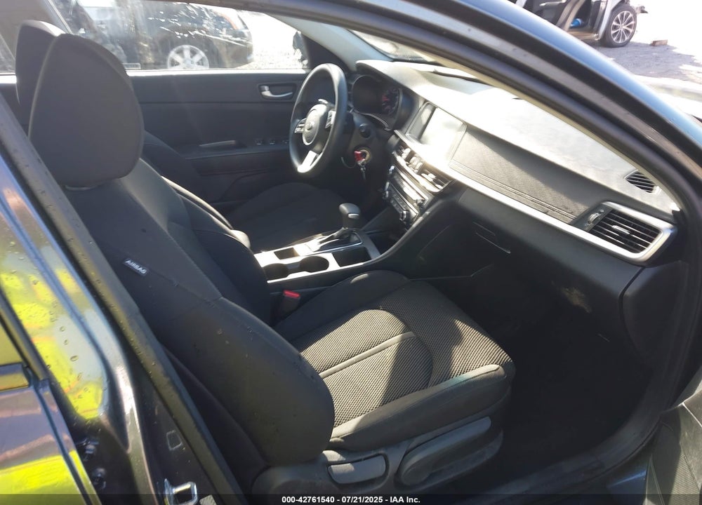 2020 KIA OPTIMA VIN: 5XXGT4L34LG412962