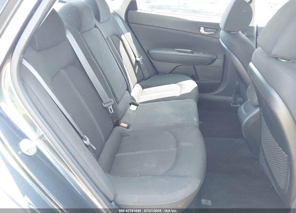 2020 KIA OPTIMA VIN: 5XXGT4L34LG412962