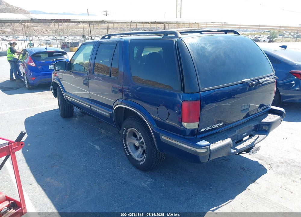 1999 CHEVROLET BLAZER LT VIN: 1GNCS13W4X2185382