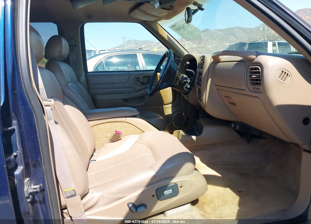 1999 CHEVROLET BLAZER LT VIN: 1GNCS13W4X2185382