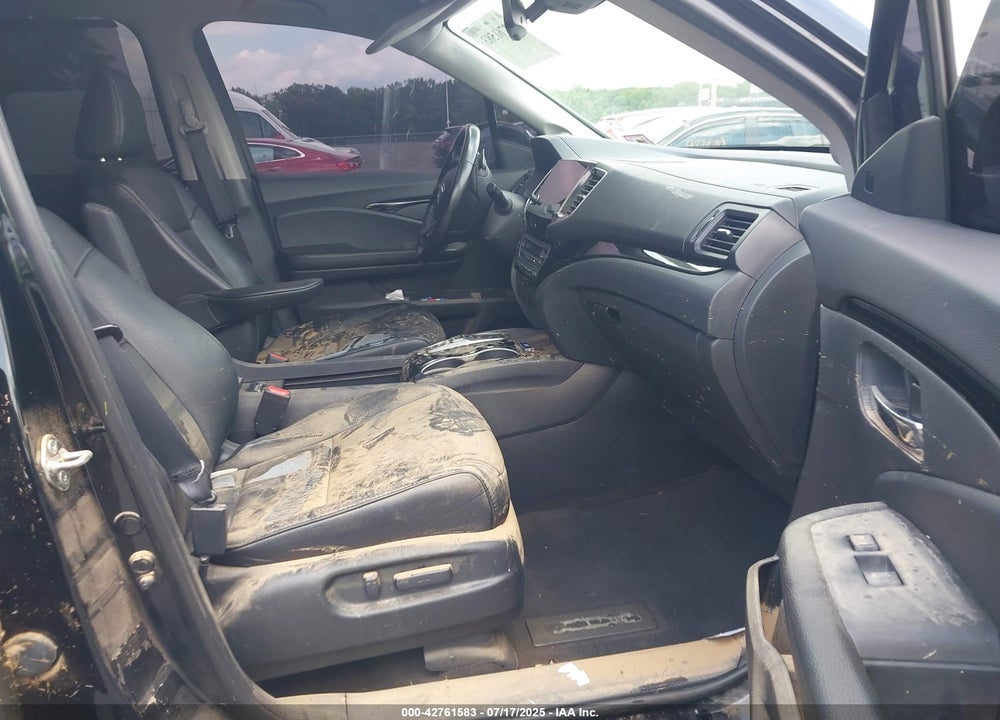 2019 HONDA PILOT TOURING VIN: 5FNYF6H90KB092917