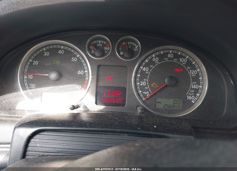 2004 VOLKSWAGEN PASSAT GLX VIN: WVWYH63B74E001540