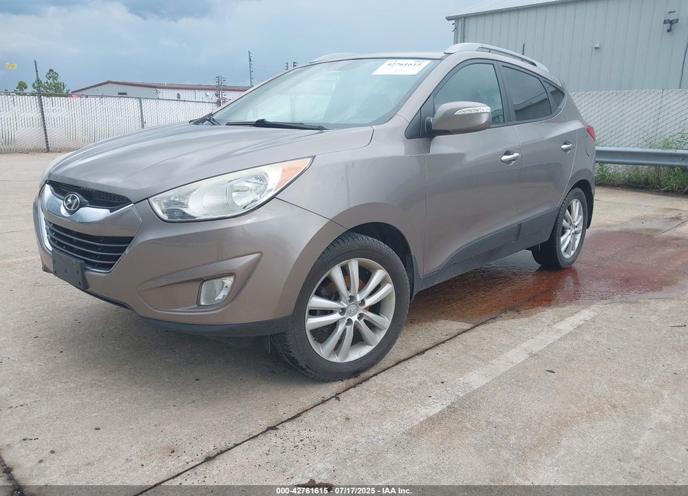 2013 HYUNDAI TUCSON VIN: KM8JU3AC2DU572880