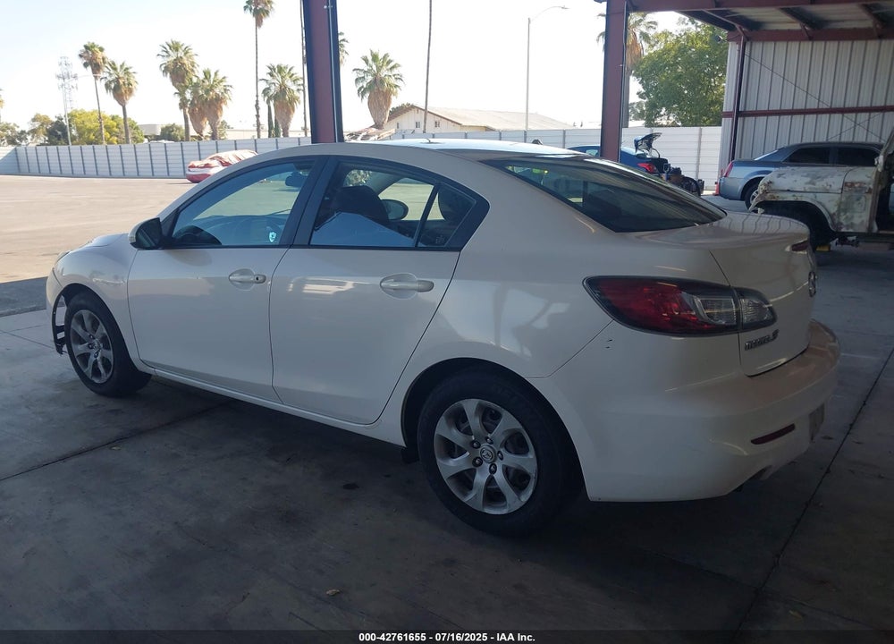 2013 MAZDA 3 VIN: JM1BL1UP8D1757337