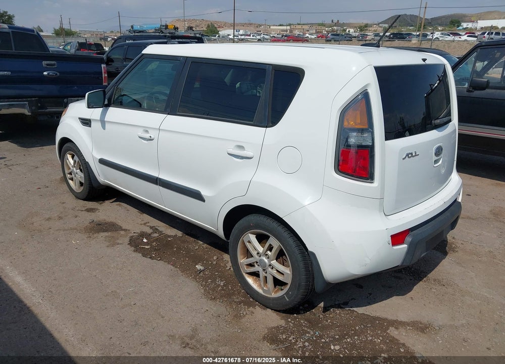 2011 KIA SOUL VIN: KNDJT2A2XB7706877