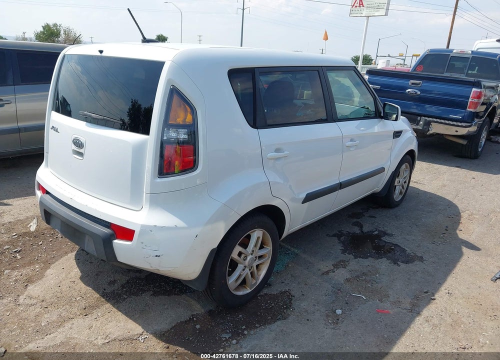 2011 KIA SOUL VIN: KNDJT2A2XB7706877