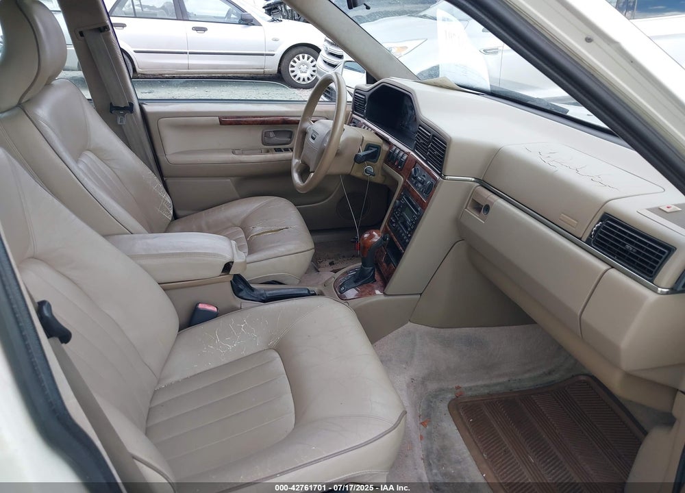 1998 VOLVO V90 VIN: YV1KW9609W1045244
