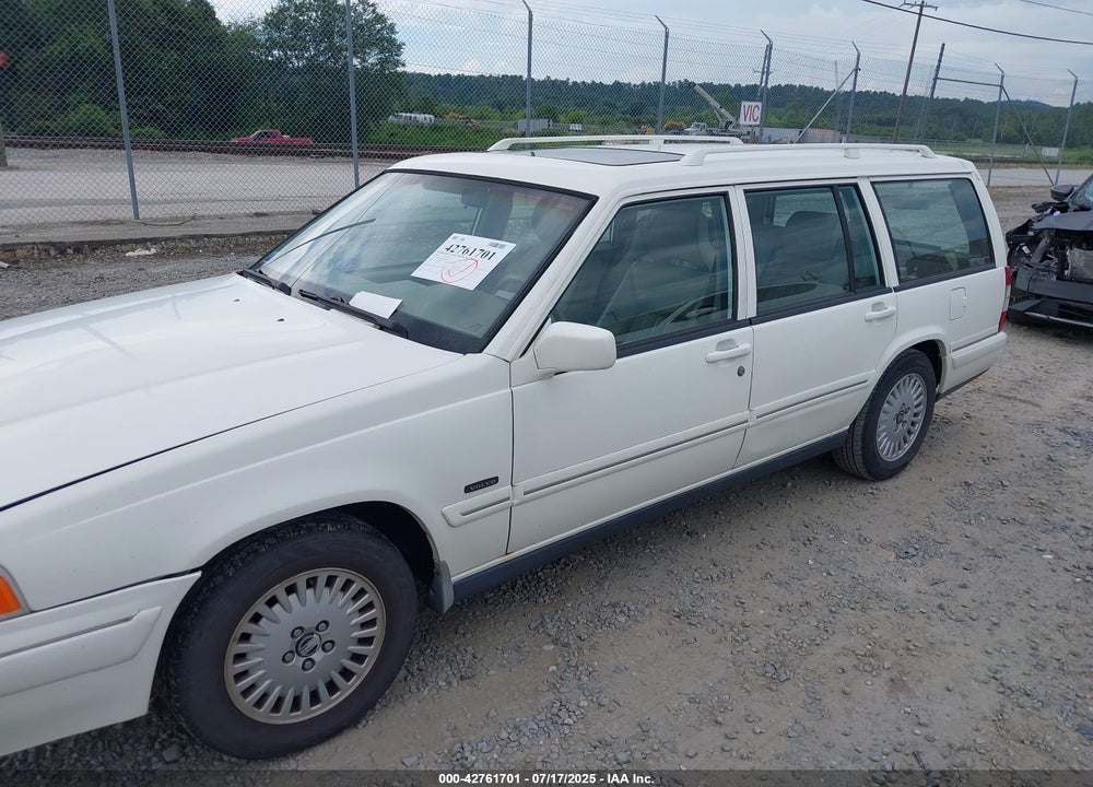1998 VOLVO V90 VIN: YV1KW9609W1045244