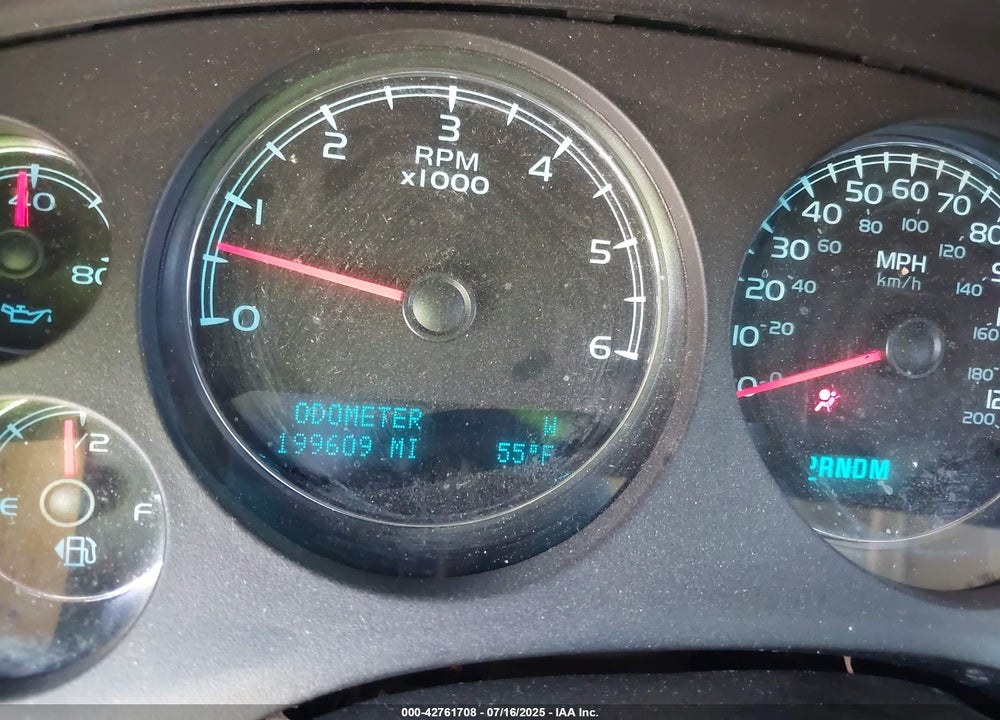 2009 CHEVROLET SUBURBAN 1500 VIN: 1GNFC26089R264006