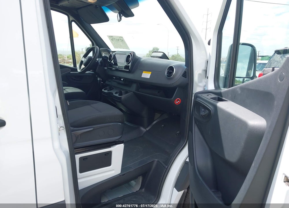 2025 MERCEDES-BENZ SPRINTER 2500 STANDARD ROOF 4-CYL DIESEL VIN: W1Z4KFHY7SP819064