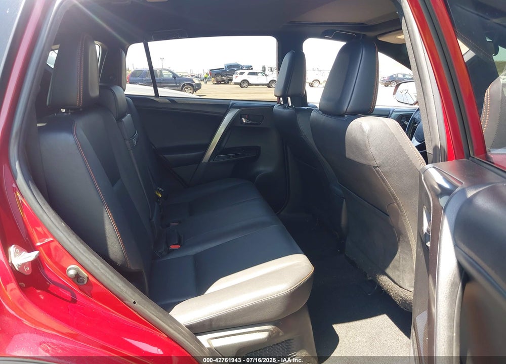 2018 TOYOTA RAV4 HYBRID VIN: JTMJJREV3JD192129