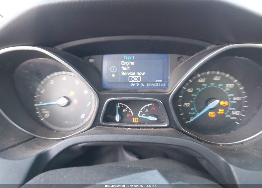 2013 FORD FOCUS VIN: 1FADP3F22DL383893
