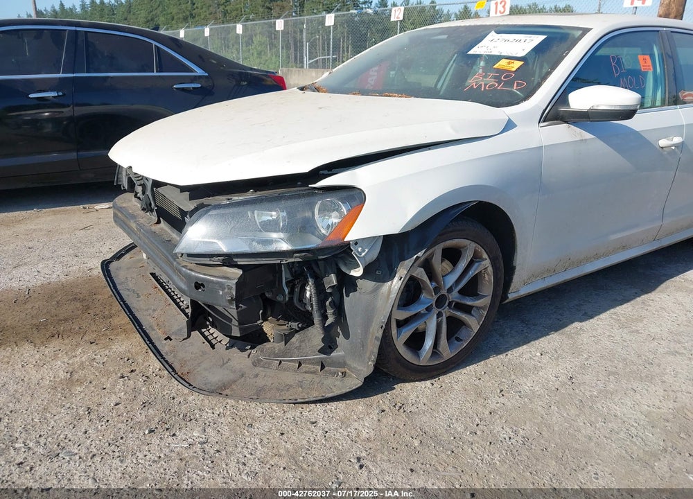 2014 VOLKSWAGEN PASSAT VIN: 1VWBT7A39EC089779
