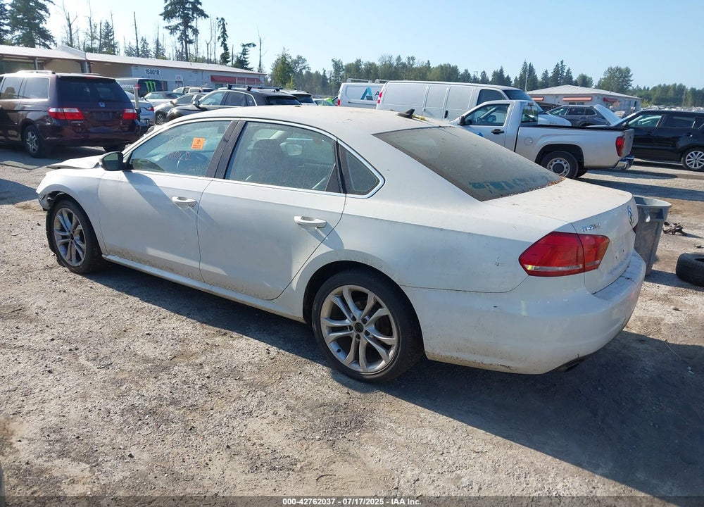 2014 VOLKSWAGEN PASSAT VIN: 1VWBT7A39EC089779
