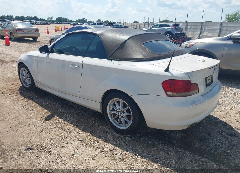 2011 BMW 128I VIN: WBAUL7C50BVM81279