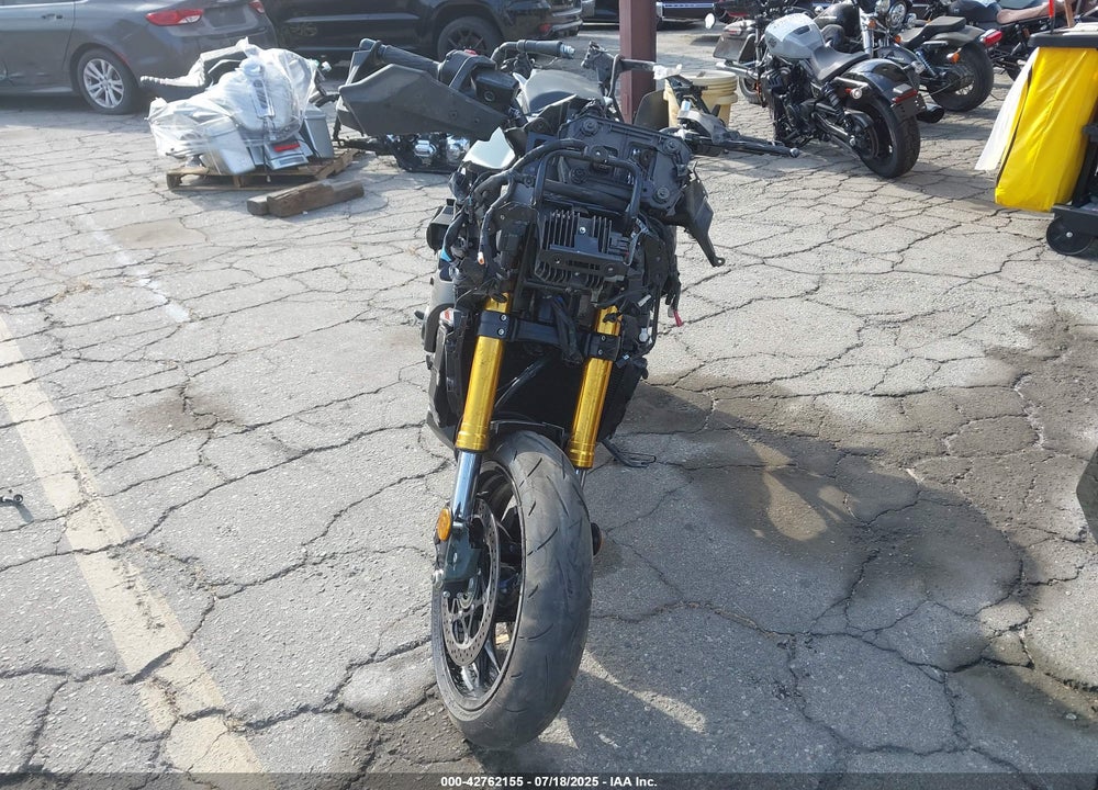 2024 SUZUKI GSX1000 GX VIN: JS1EK14D6R7100184