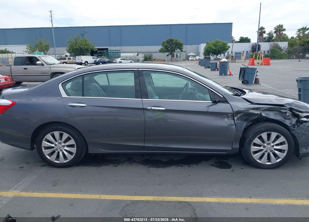 2013 HONDA ACCORD VIN: 1HGCR3F80DA029503