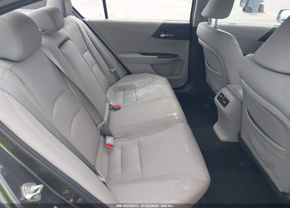 2013 HONDA ACCORD VIN: 1HGCR3F80DA029503
