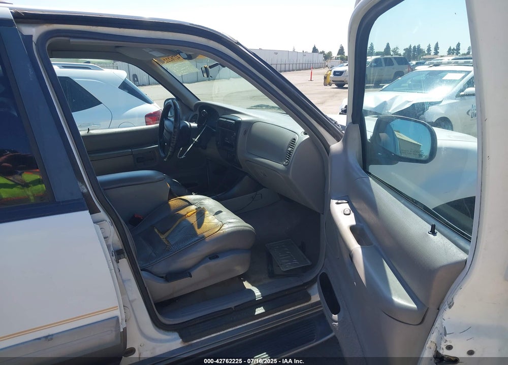 1998 MERCURY MOUNTAINEER VIN: 4M2ZU52P9WUJ11869