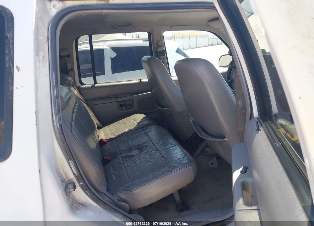 1998 MERCURY MOUNTAINEER VIN: 4M2ZU52P9WUJ11869