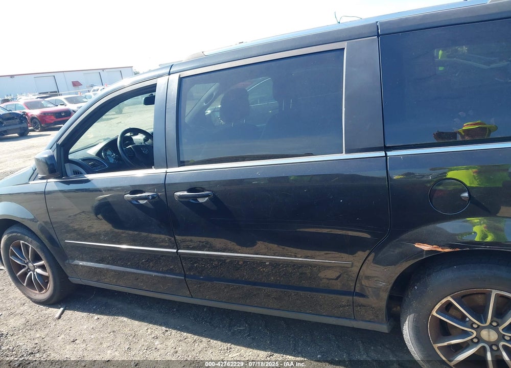2017 DODGE GRAND CARAVAN SXT VIN: 2C4RDGCG4HR589214