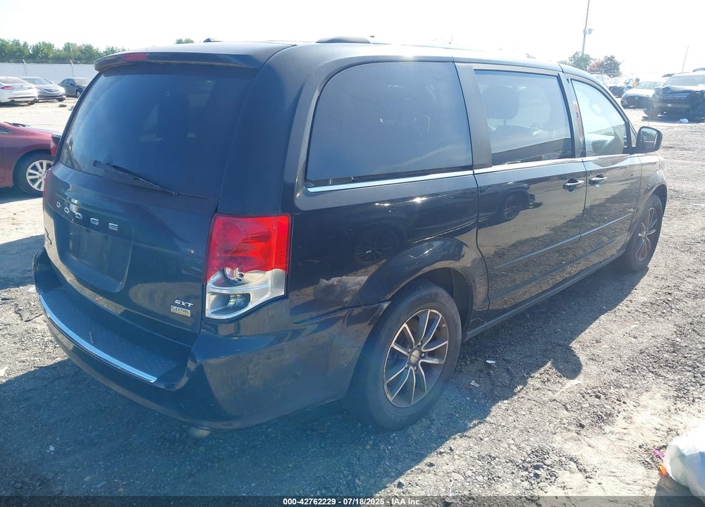2017 DODGE GRAND CARAVAN SXT VIN: 2C4RDGCG4HR589214