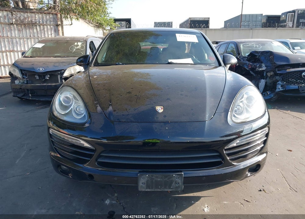2012 PORSCHE CAYENNE VIN: WP1AA2A27CLA02052