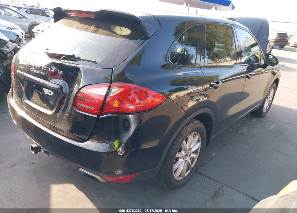 2012 PORSCHE CAYENNE VIN: WP1AA2A27CLA02052