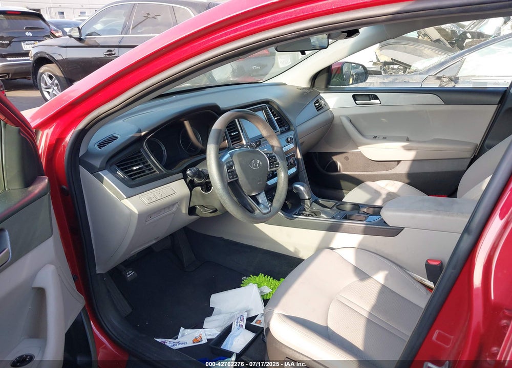 2019 HYUNDAI SONATA SE VIN: 5NPE24AF2KH752119